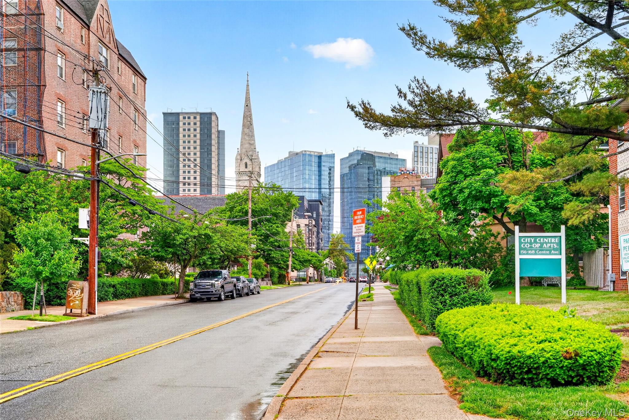 Here is your chance to own a well maintained 1 bedroom apartment in th...