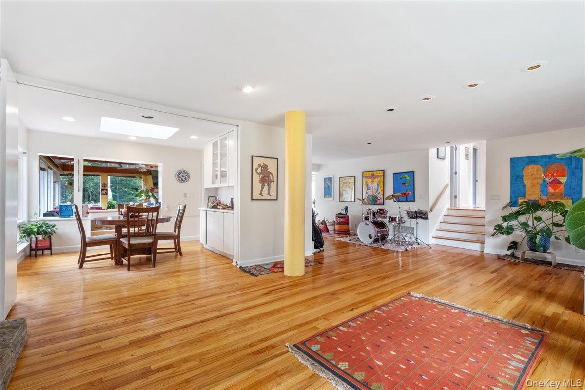 Photo 9 of this property