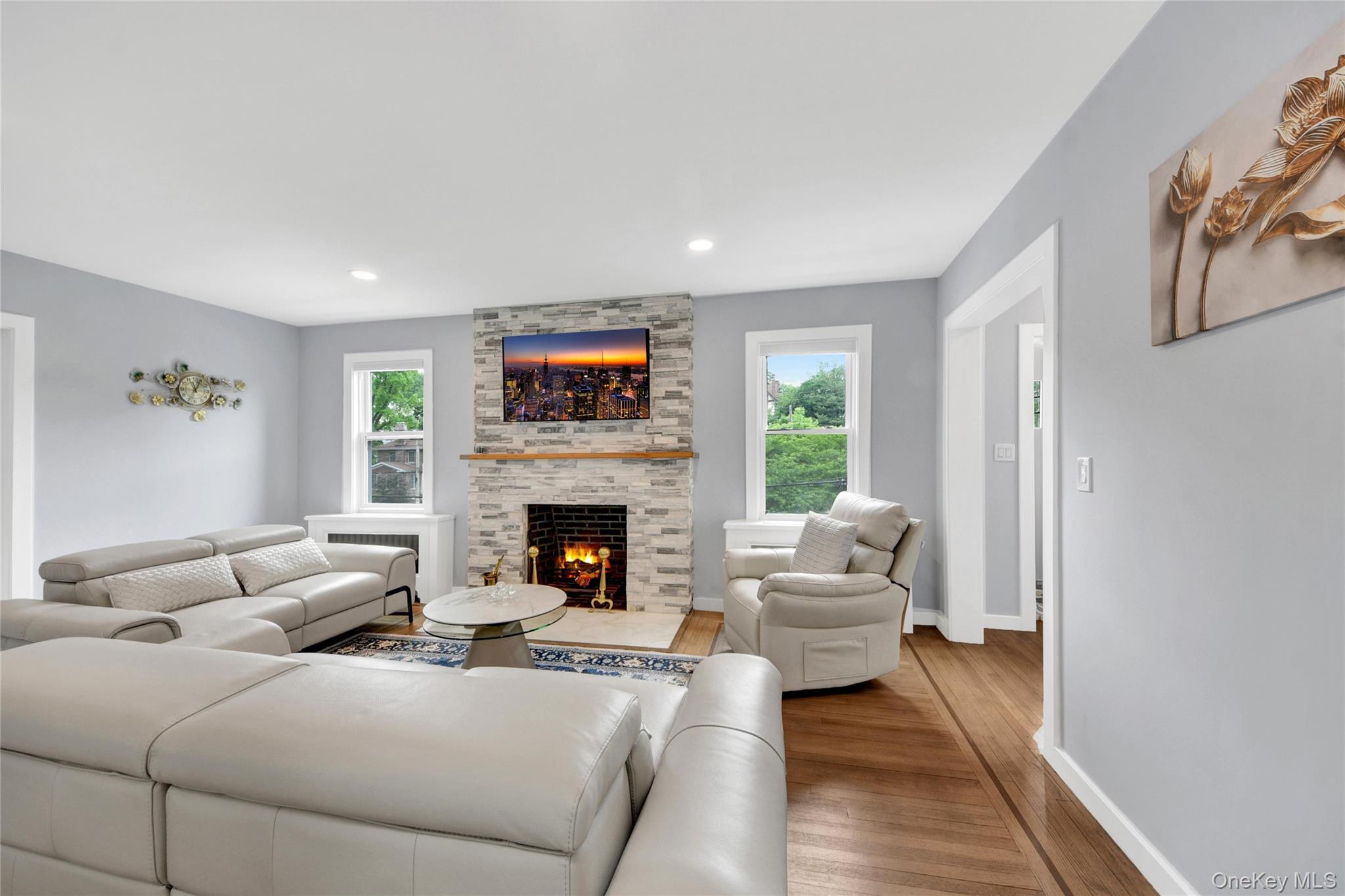 Photo 4 of this property