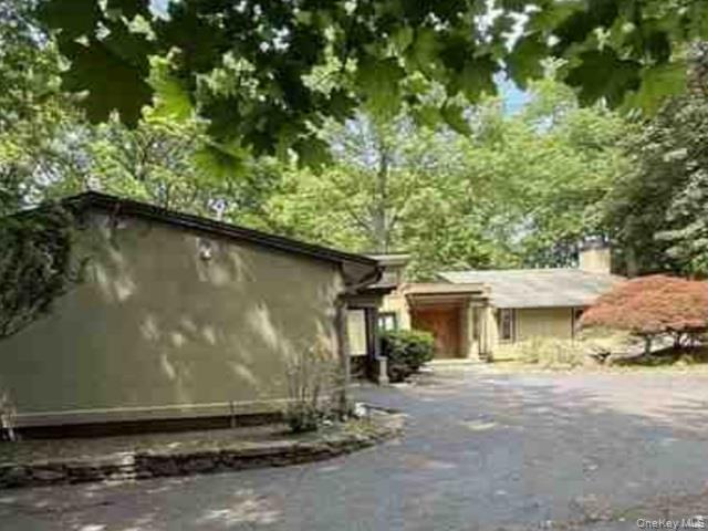 Spacious contemporary single-family residence situated on approximatel...
