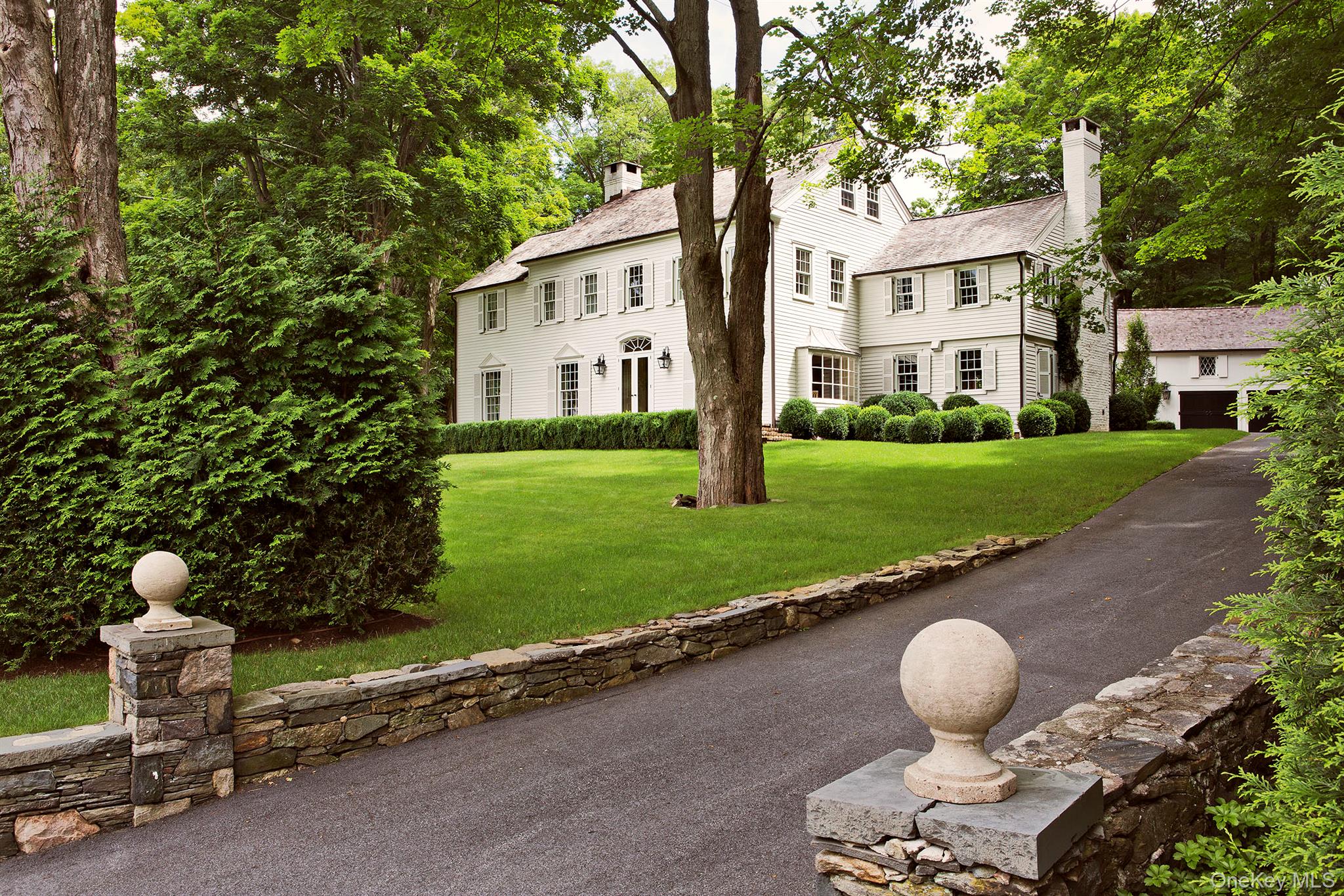 Stunning, fully renovated 5-bedroom, 5 1/2 bath Pound Ridge estate, re...