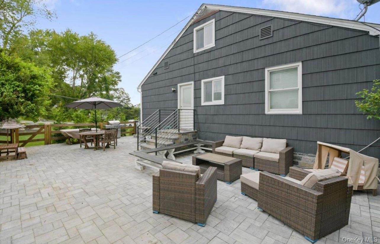 Photo 6 of this property