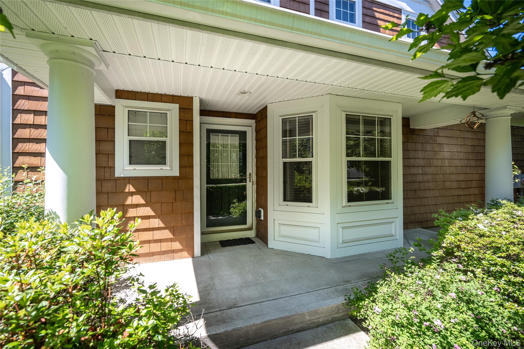 Photo 4 of this property