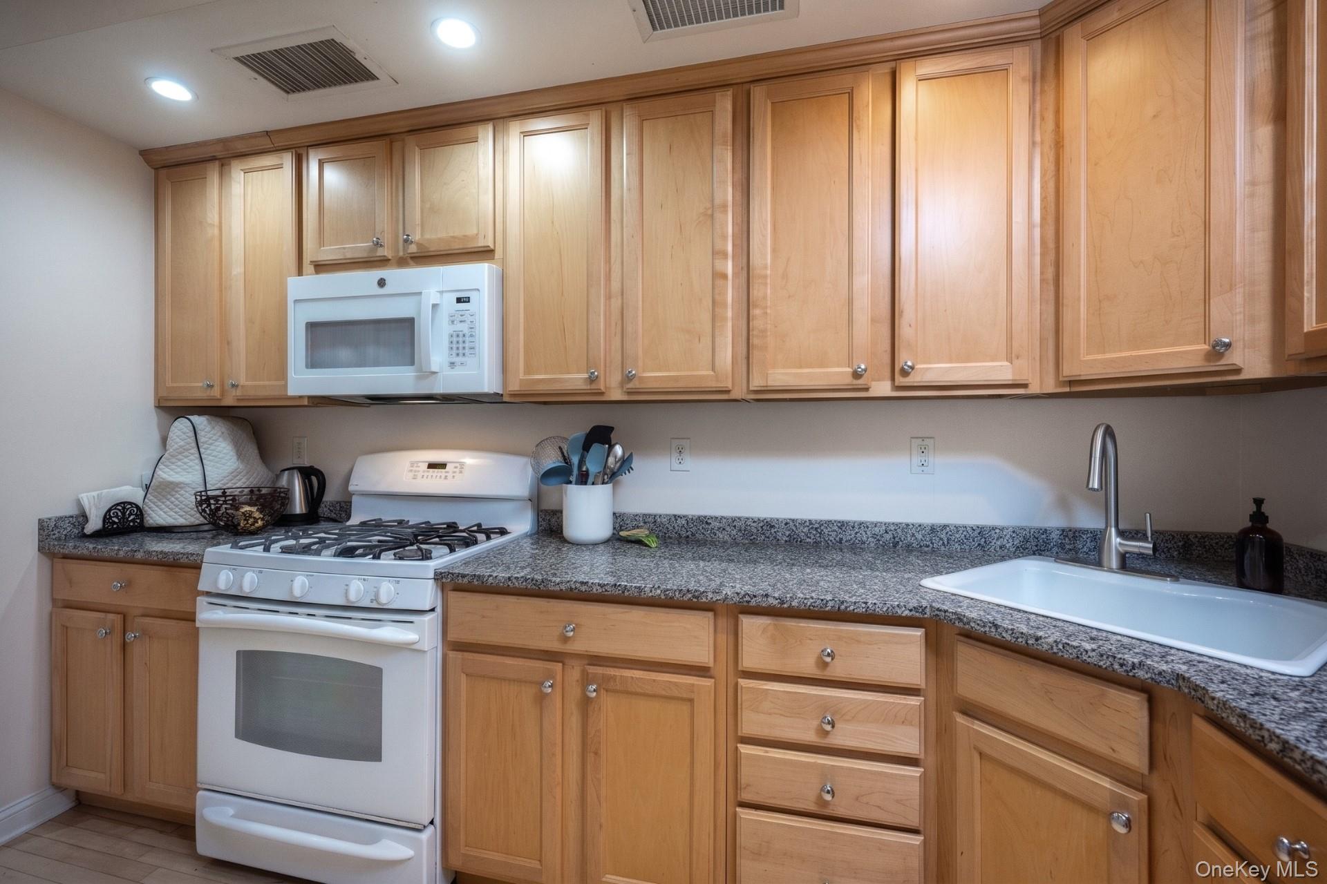 Photo 7 of this property