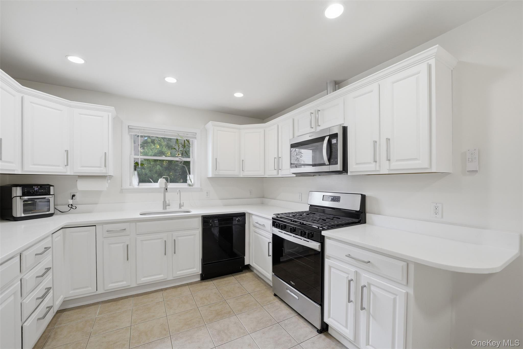 Photo 7 of this property