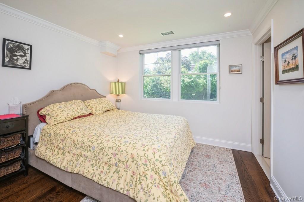 Photo 11 of this property