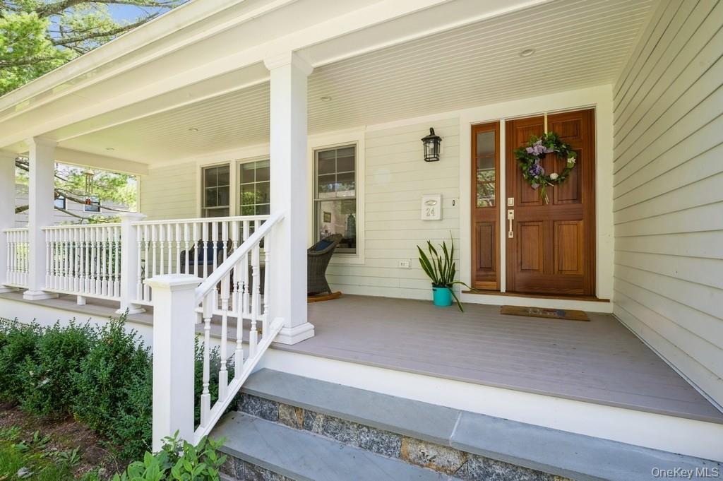Photo 4 of this property