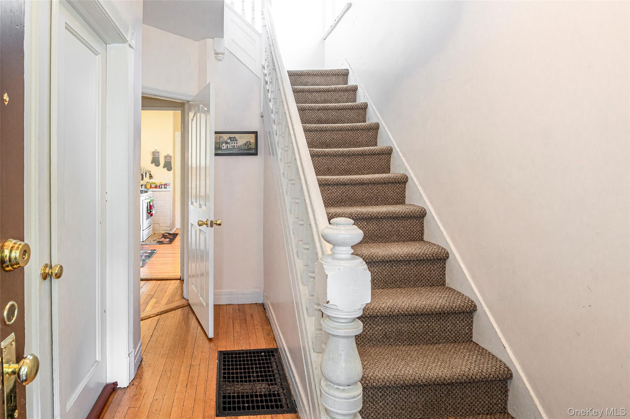 Photo 4 of this property