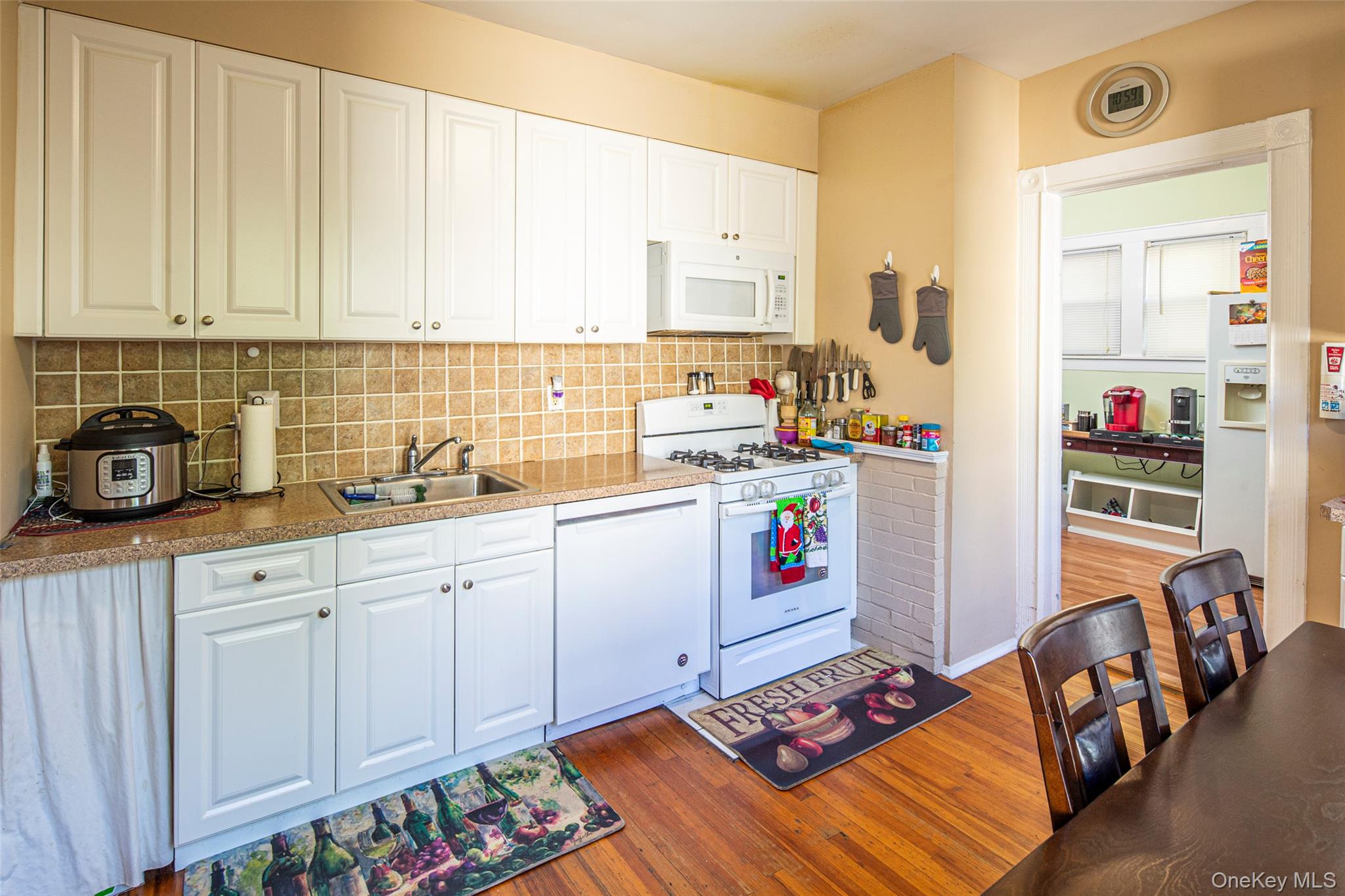 Photo 7 of this property