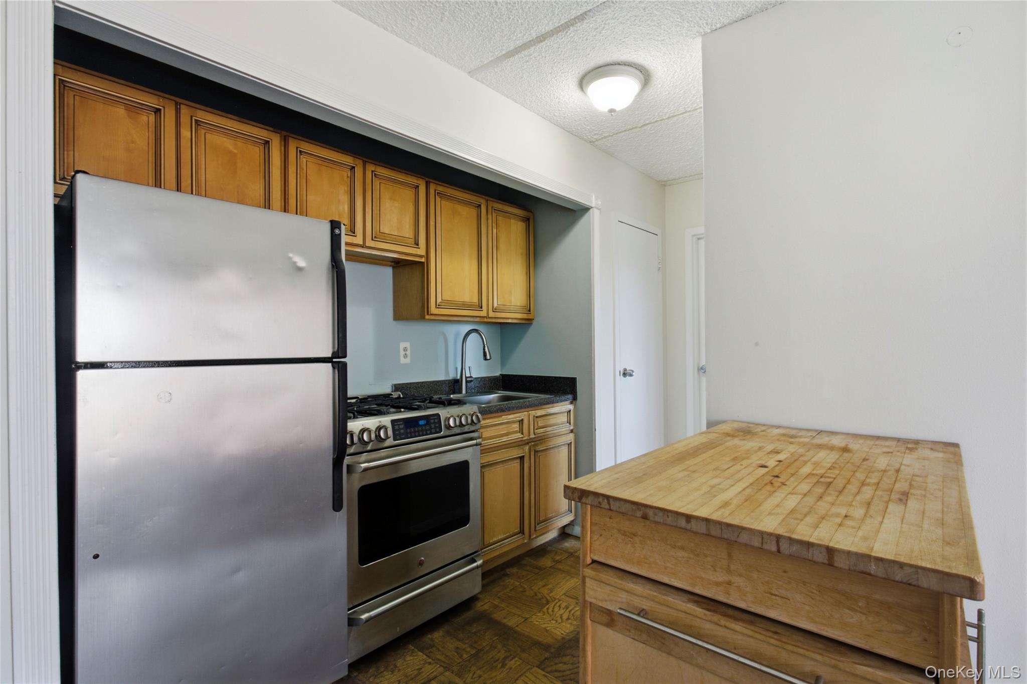 Photo 6 of this property