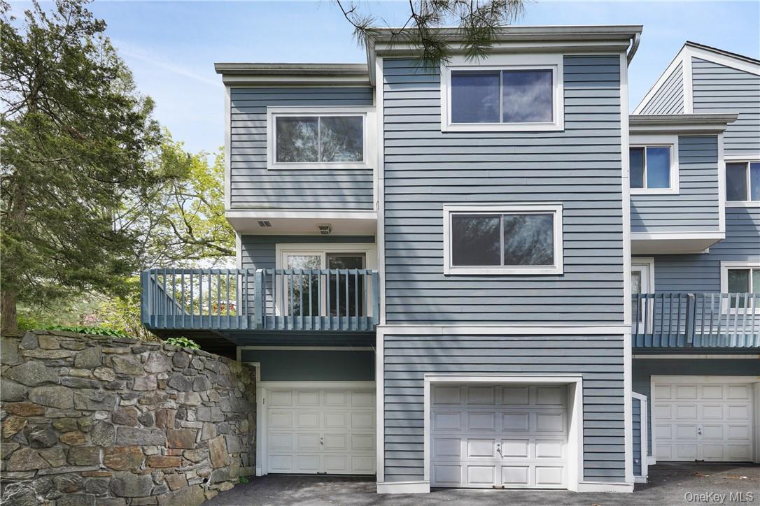 Tastefully renovated Townhouse minutes to the center of Mount Kisco....