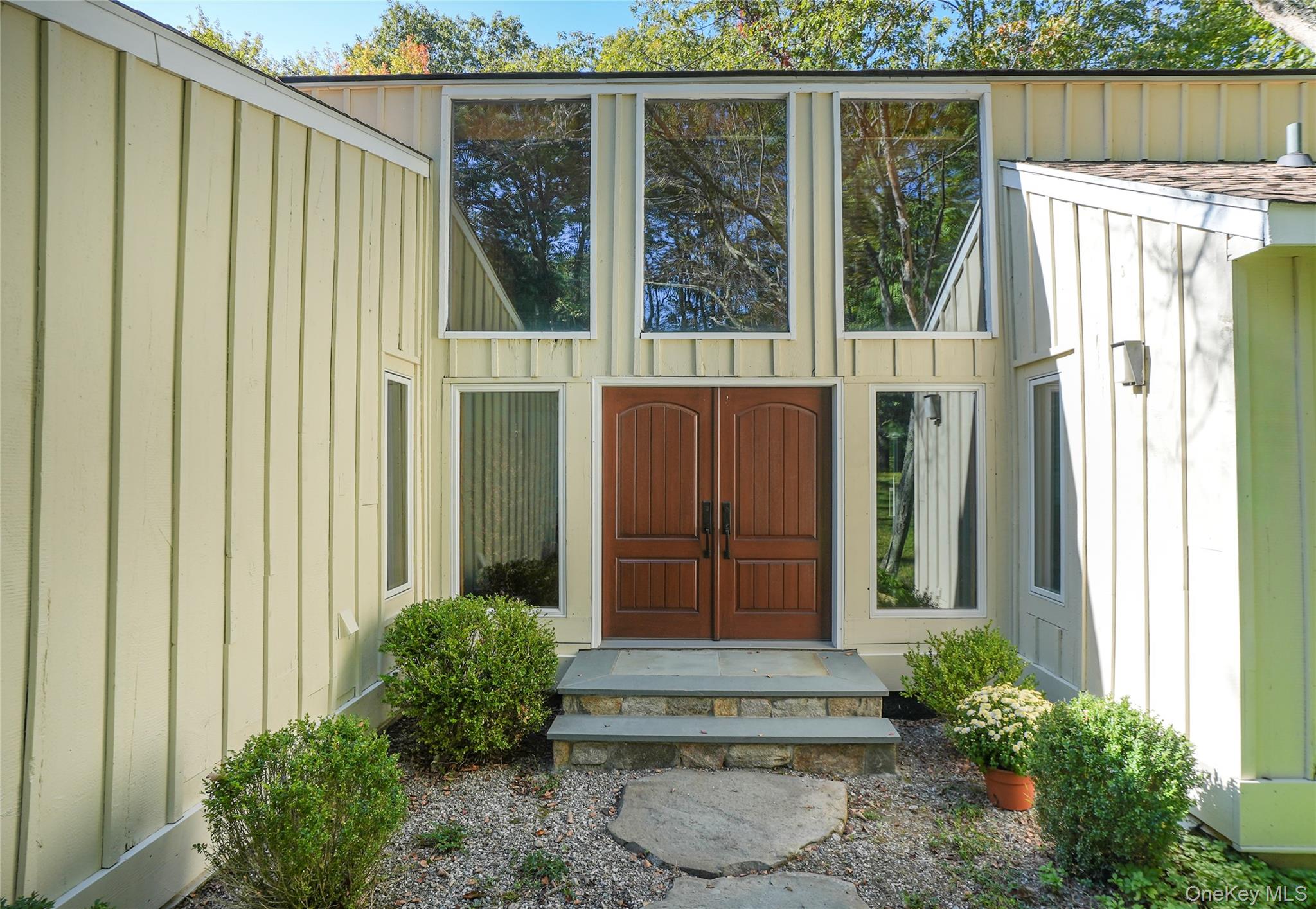 Photo 3 of this property