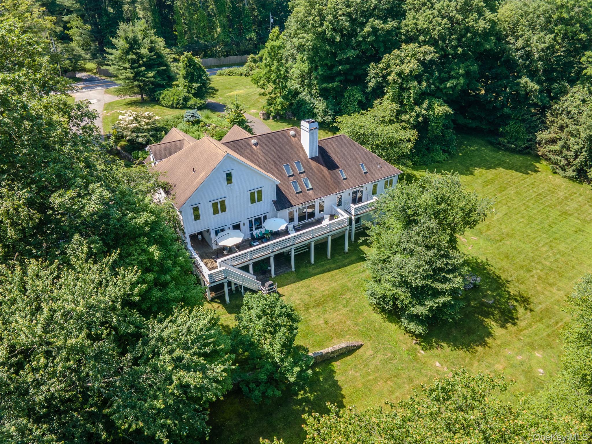 Photo 4 of this property