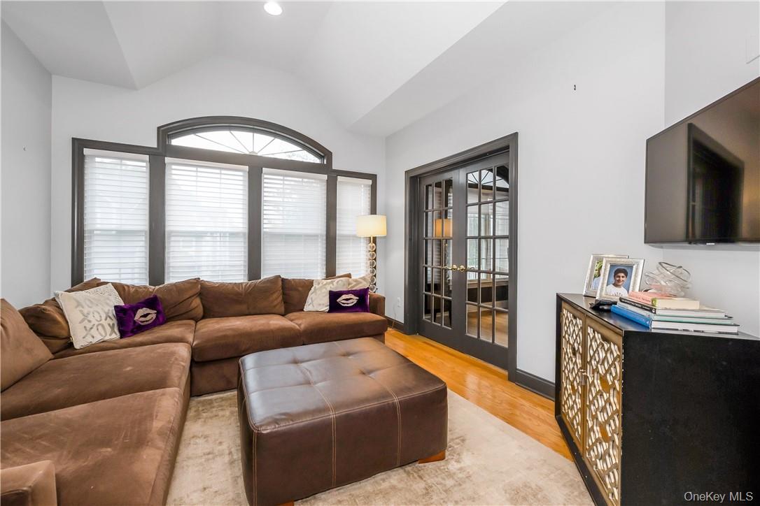 Photo 3 of this property