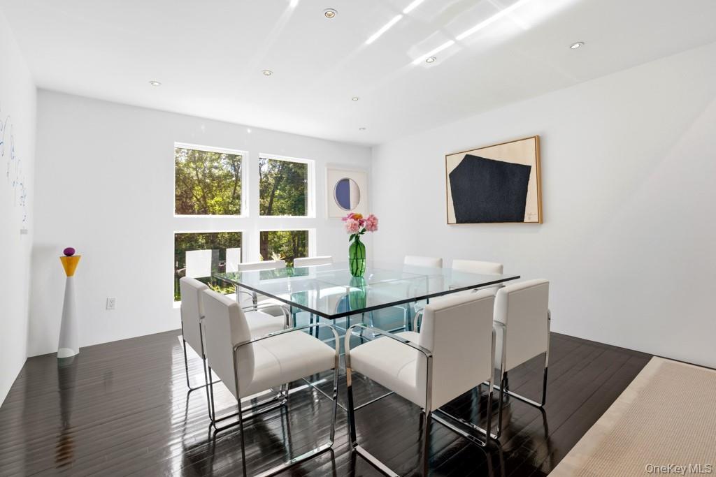 Photo 6 of this property