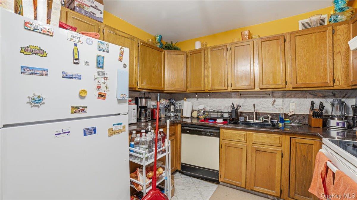 Photo 9 of this property