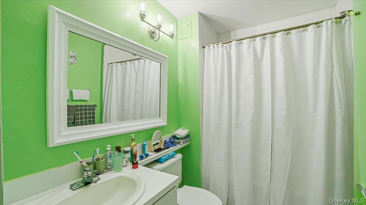 Photo 7 of this property