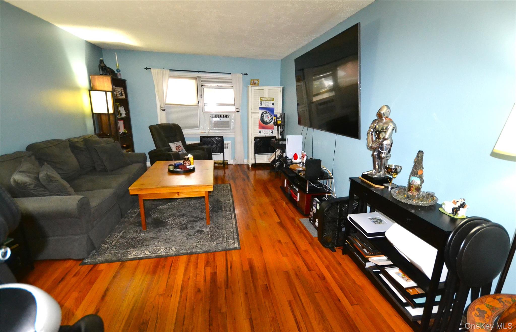 Photo 6 of this property