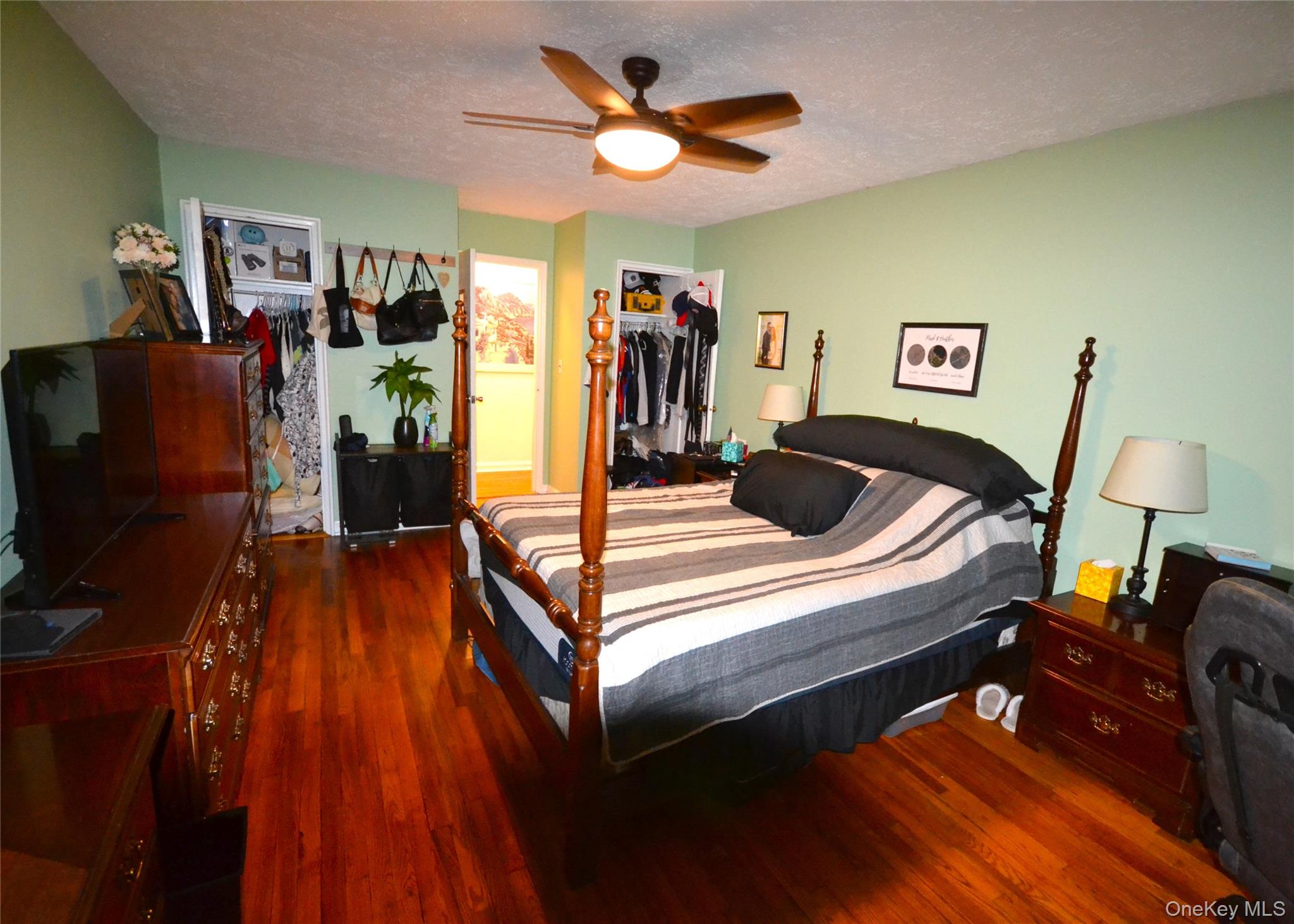 Photo 7 of this property