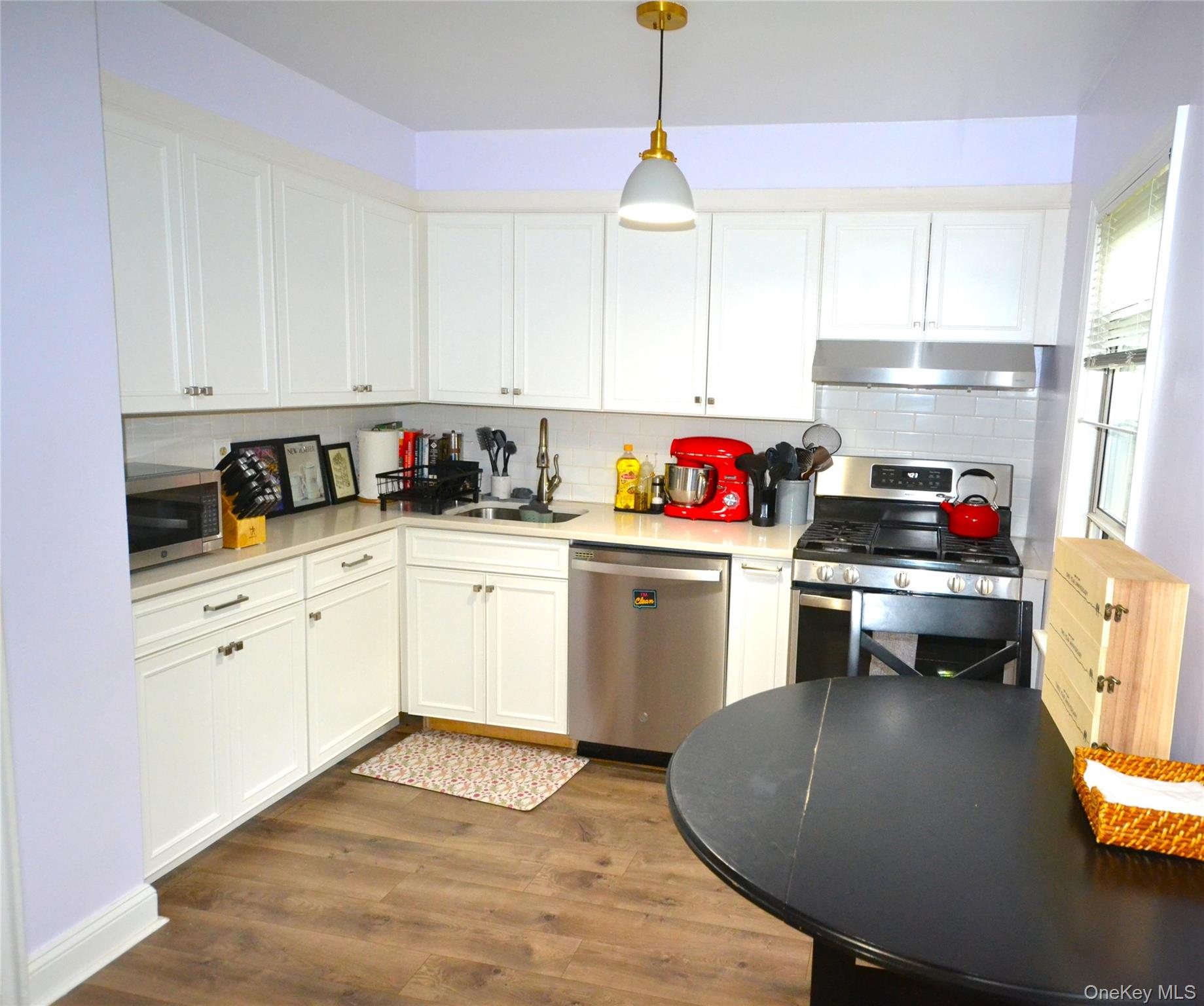 Photo 4 of this property