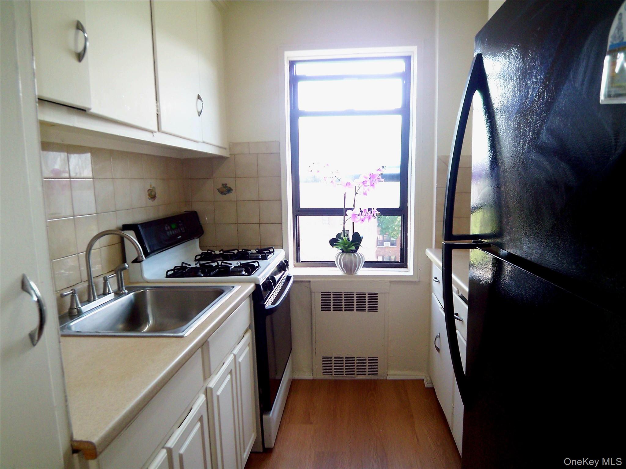 Photo 6 of this property