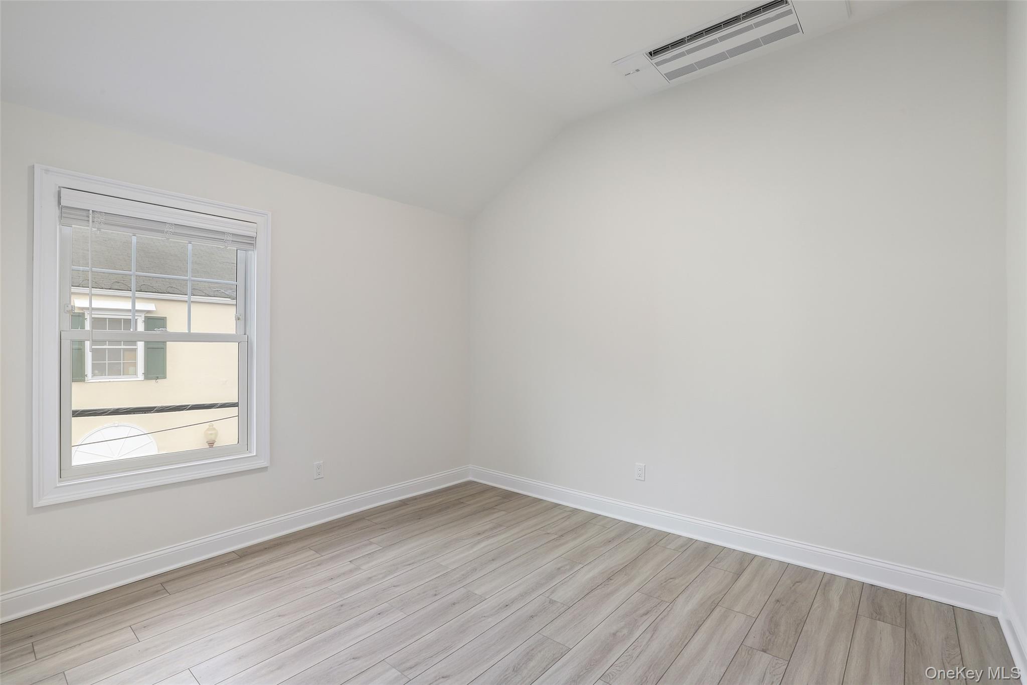 Photo 4 of this property