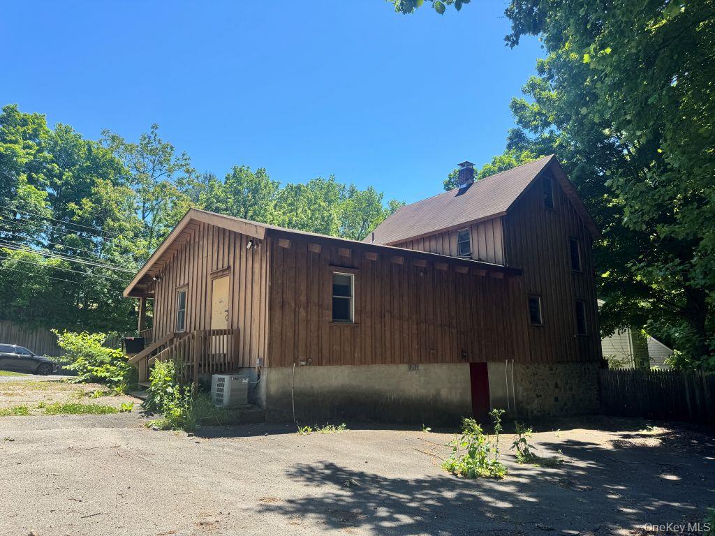 Photo 4 of this property