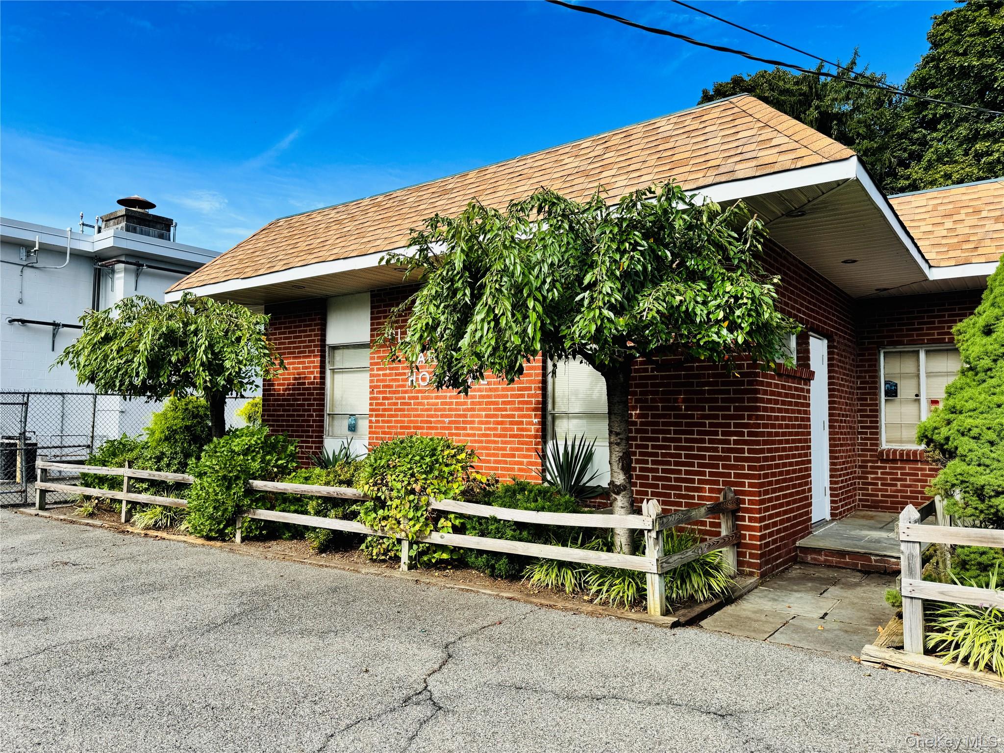 Photo 4 of this property