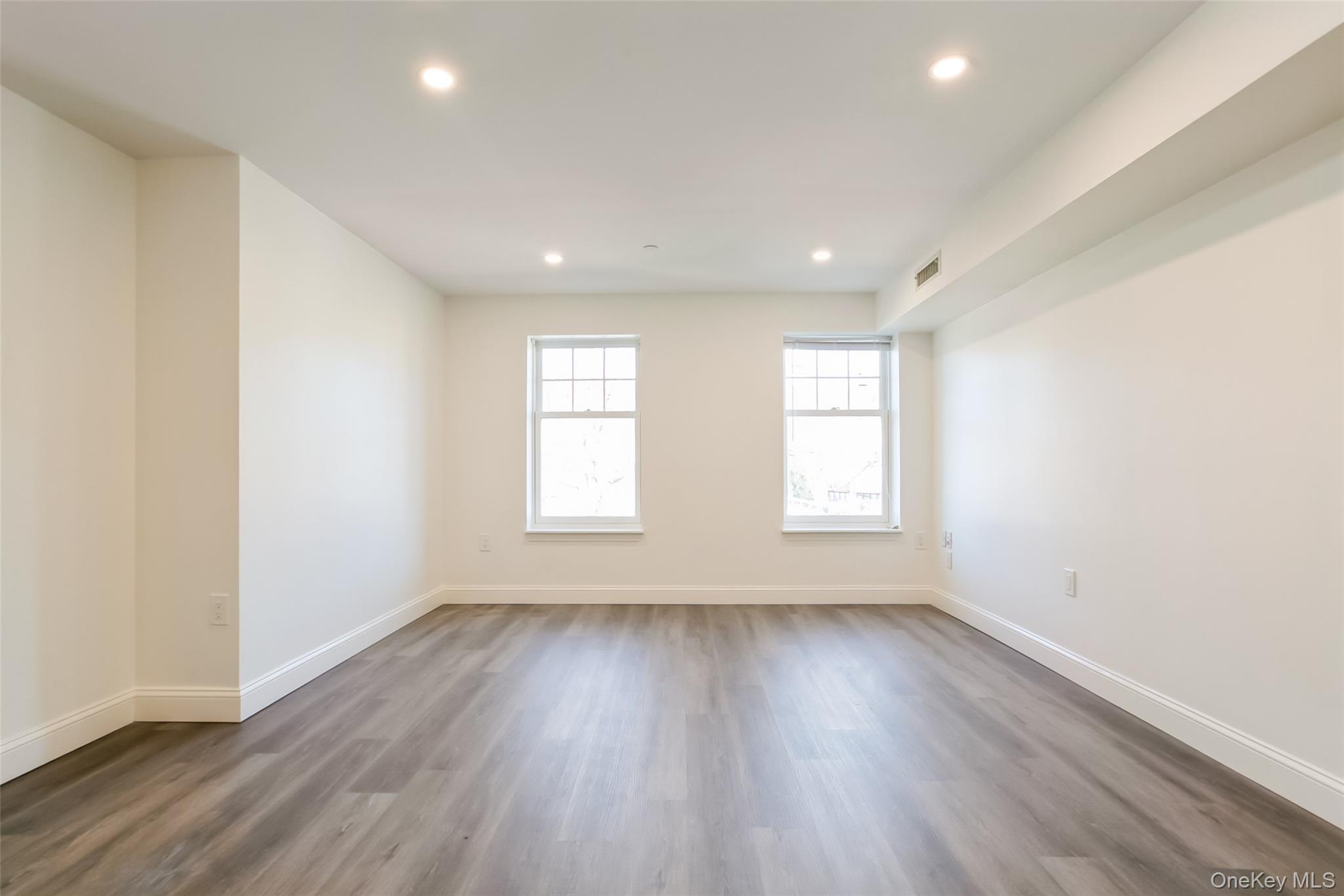 Photo 4 of this property