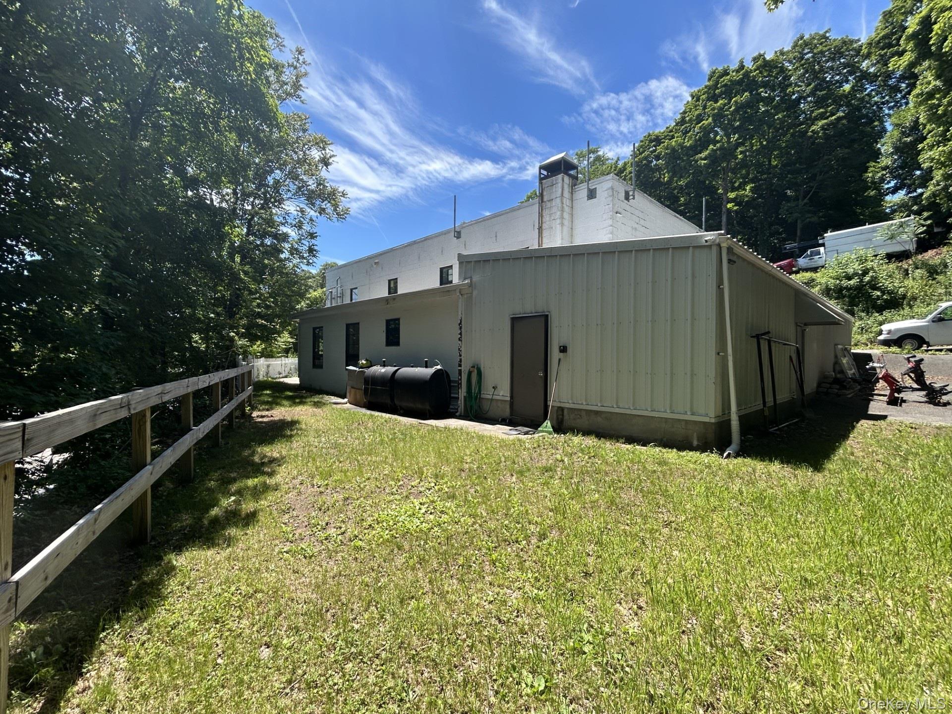 Photo 4 of this property