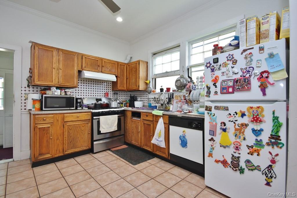 Photo 5 of this property