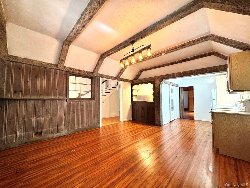 Photo 3 of this property