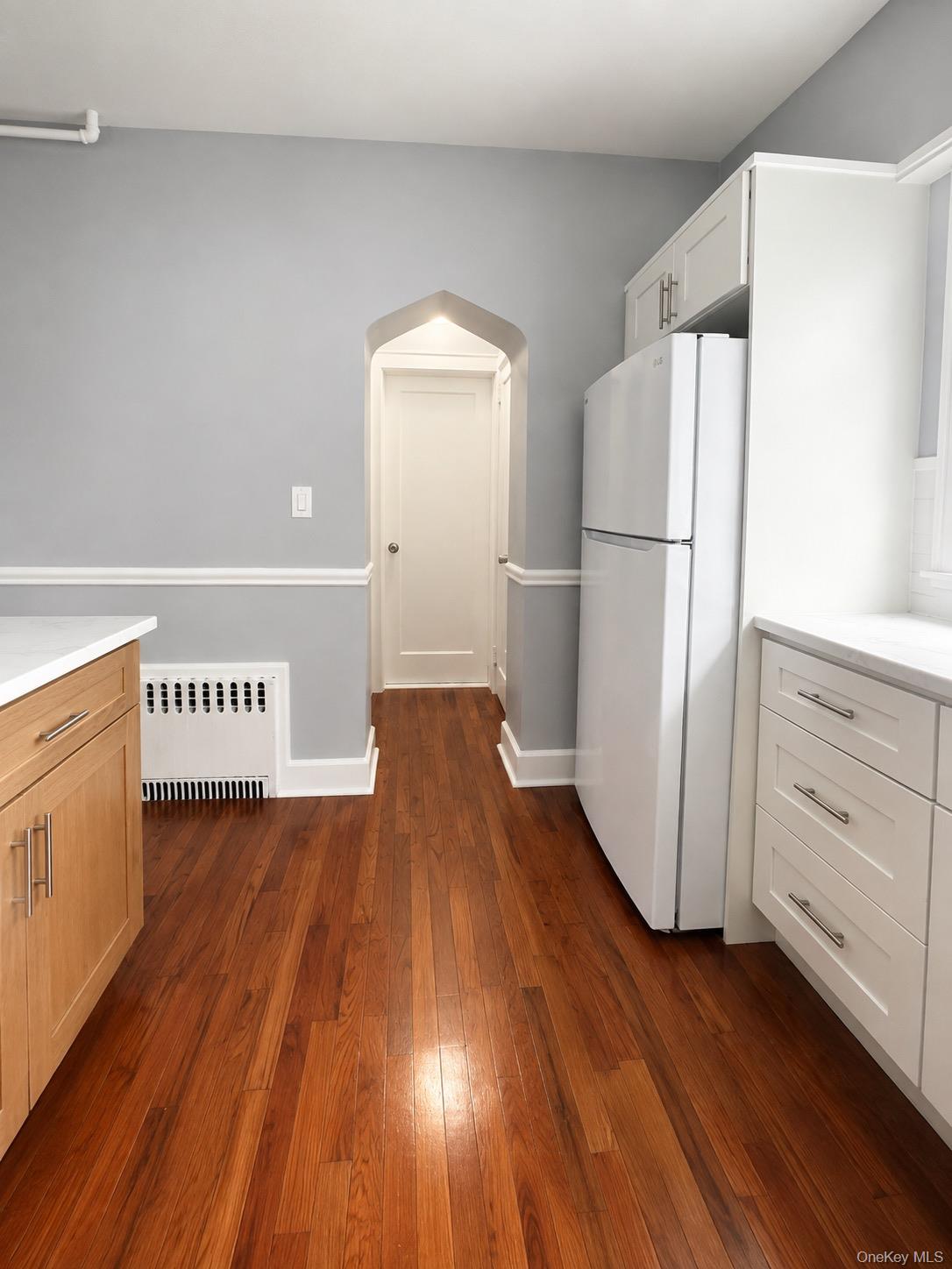 Photo 4 of this property