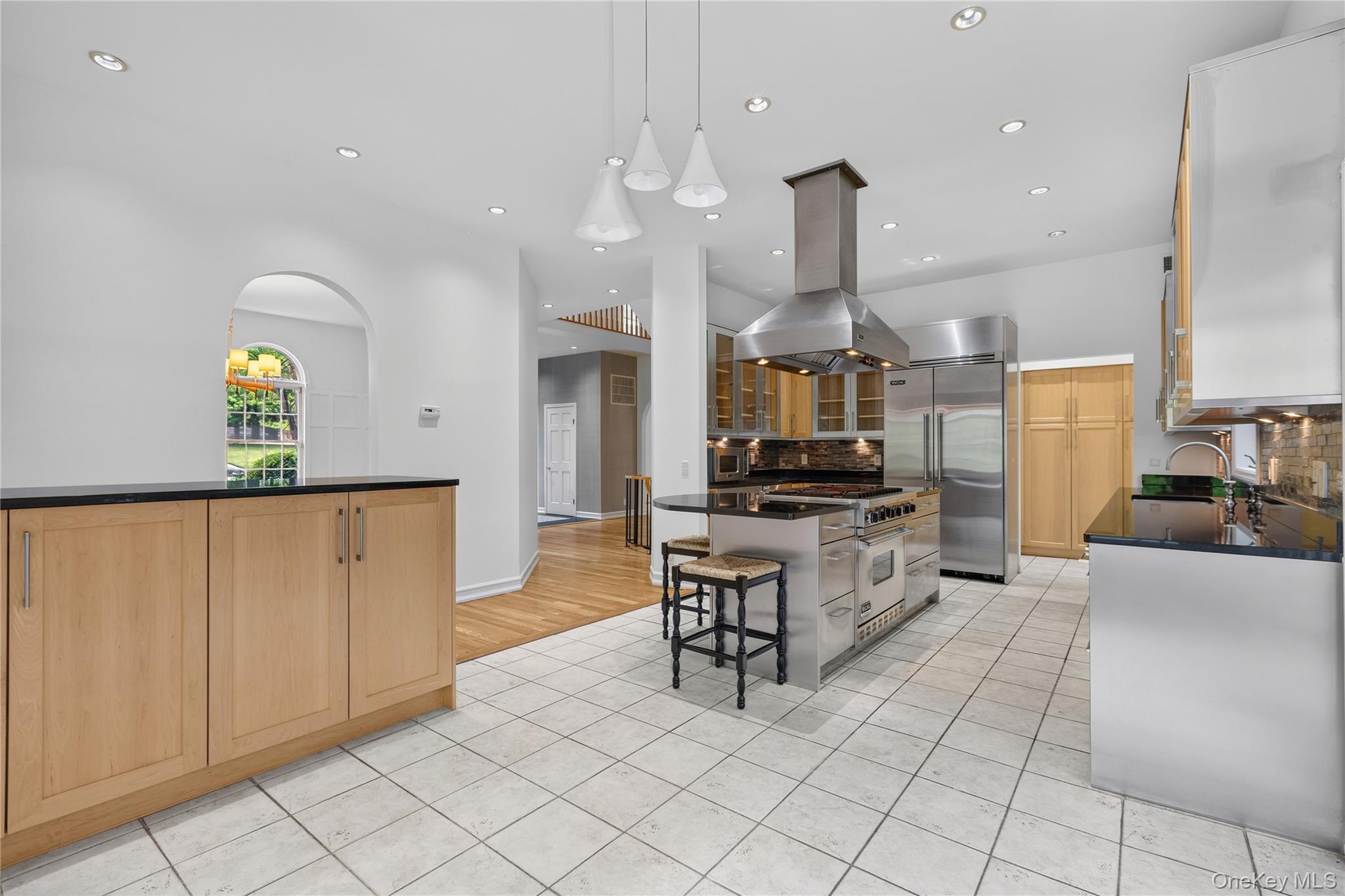 Photo 9 of this property