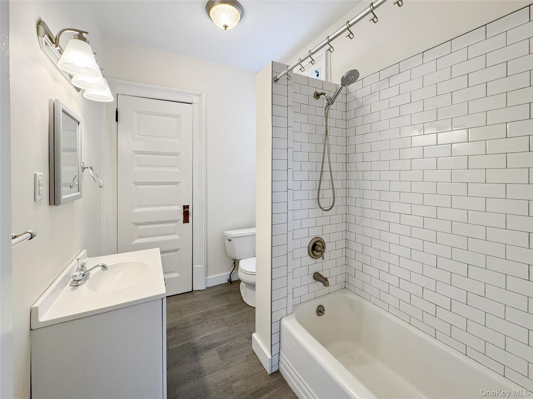 Photo 6 of this property