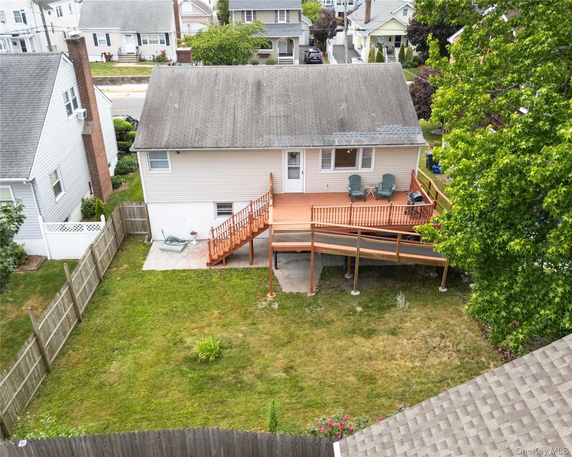 Photo 3 of this property