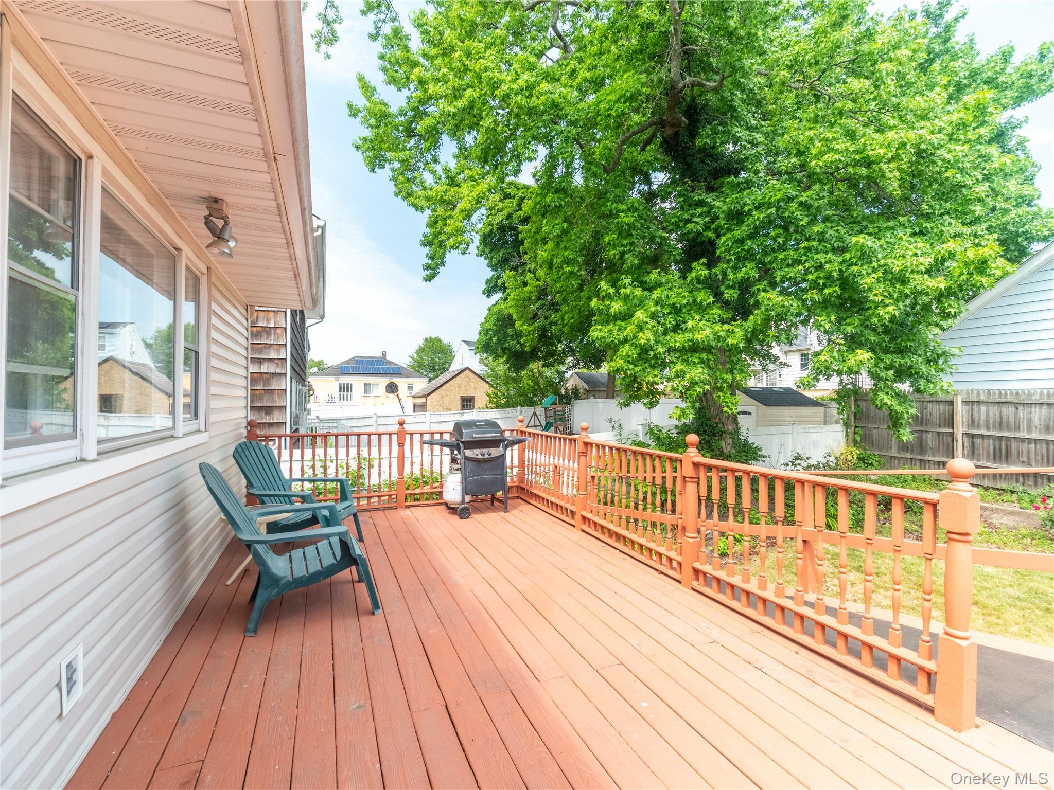 Photo 4 of this property