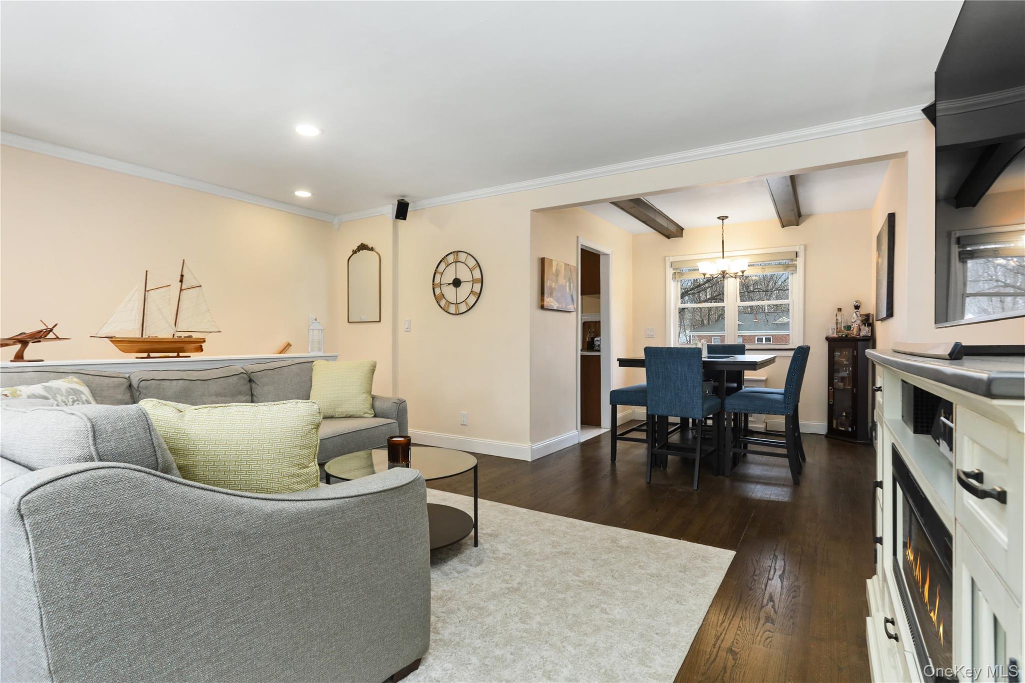 Photo 6 of this property