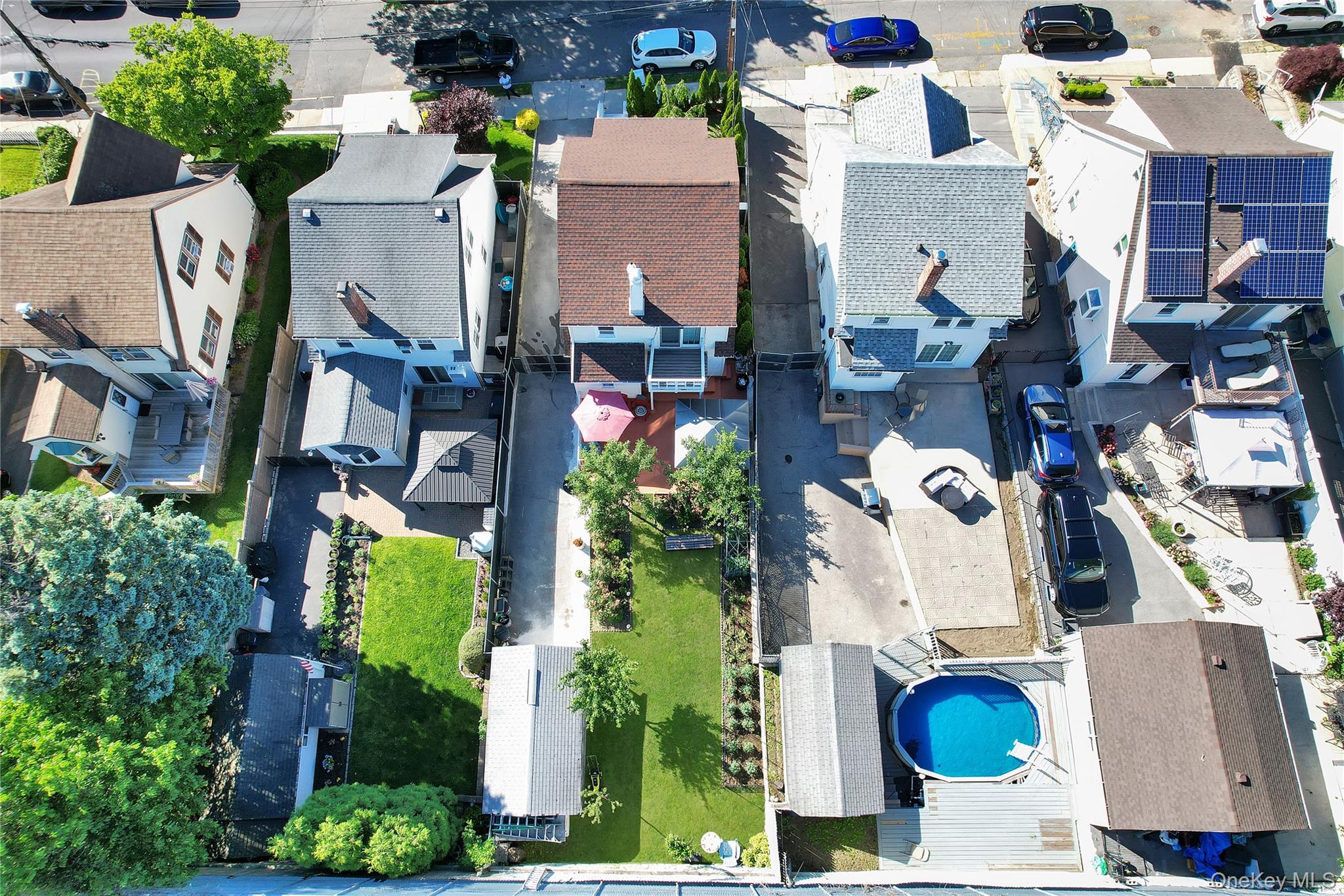 Photo 3 of this property