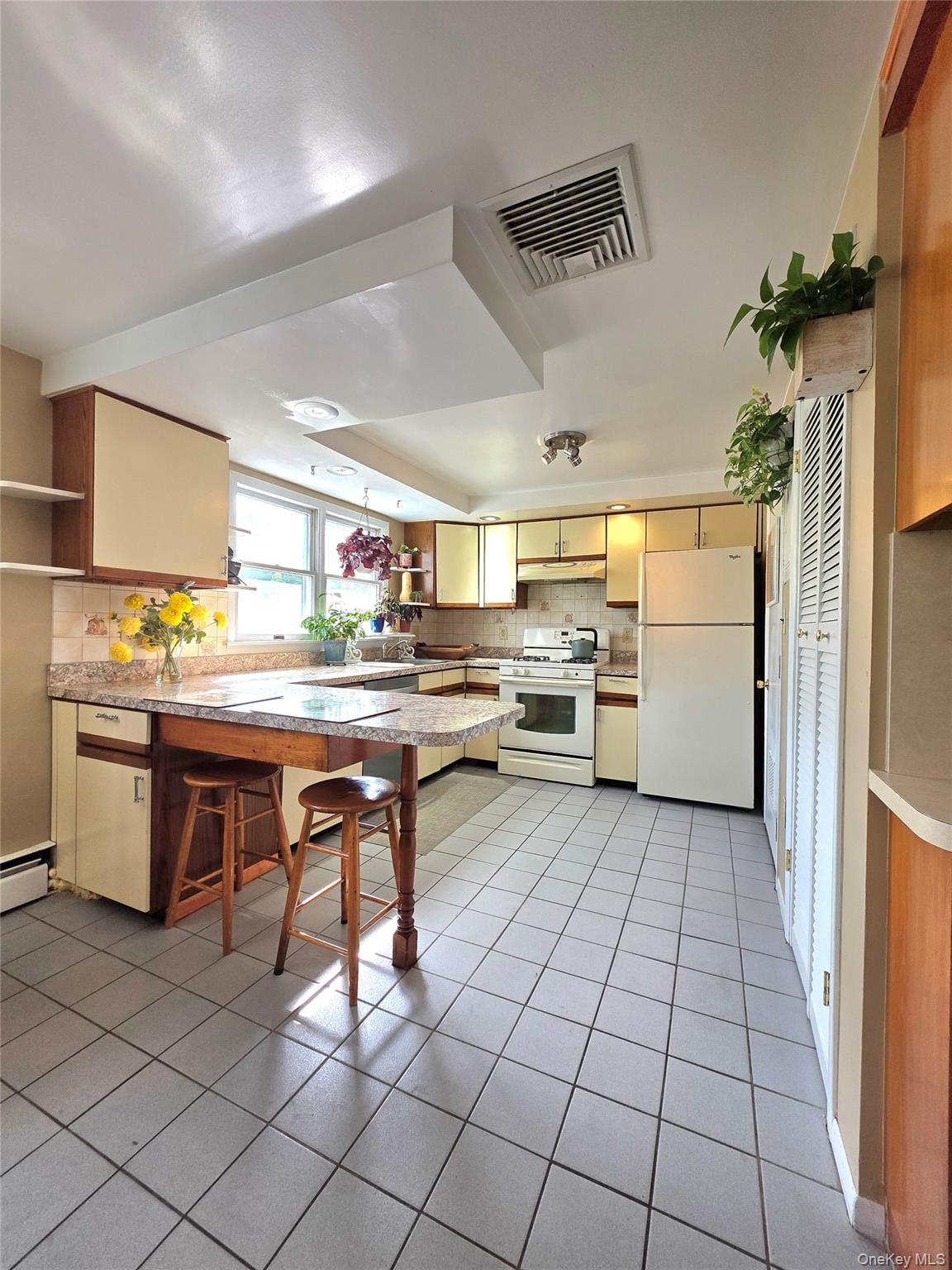 Photo 6 of this property