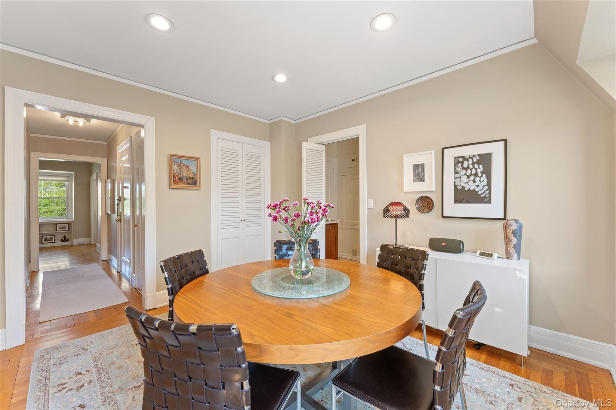 Photo 6 of this property