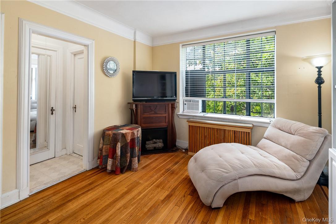 Photo 4 of this property