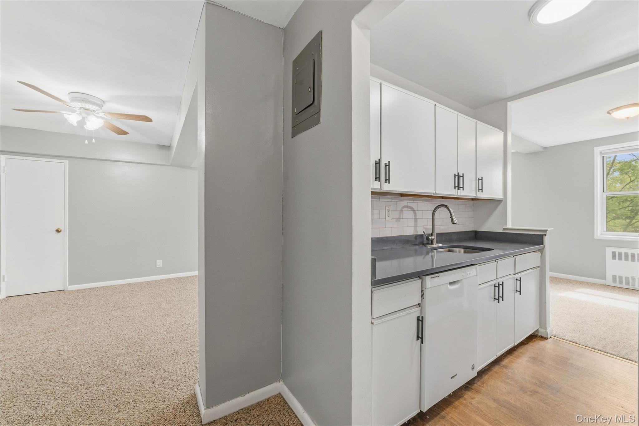 Photo 4 of this property