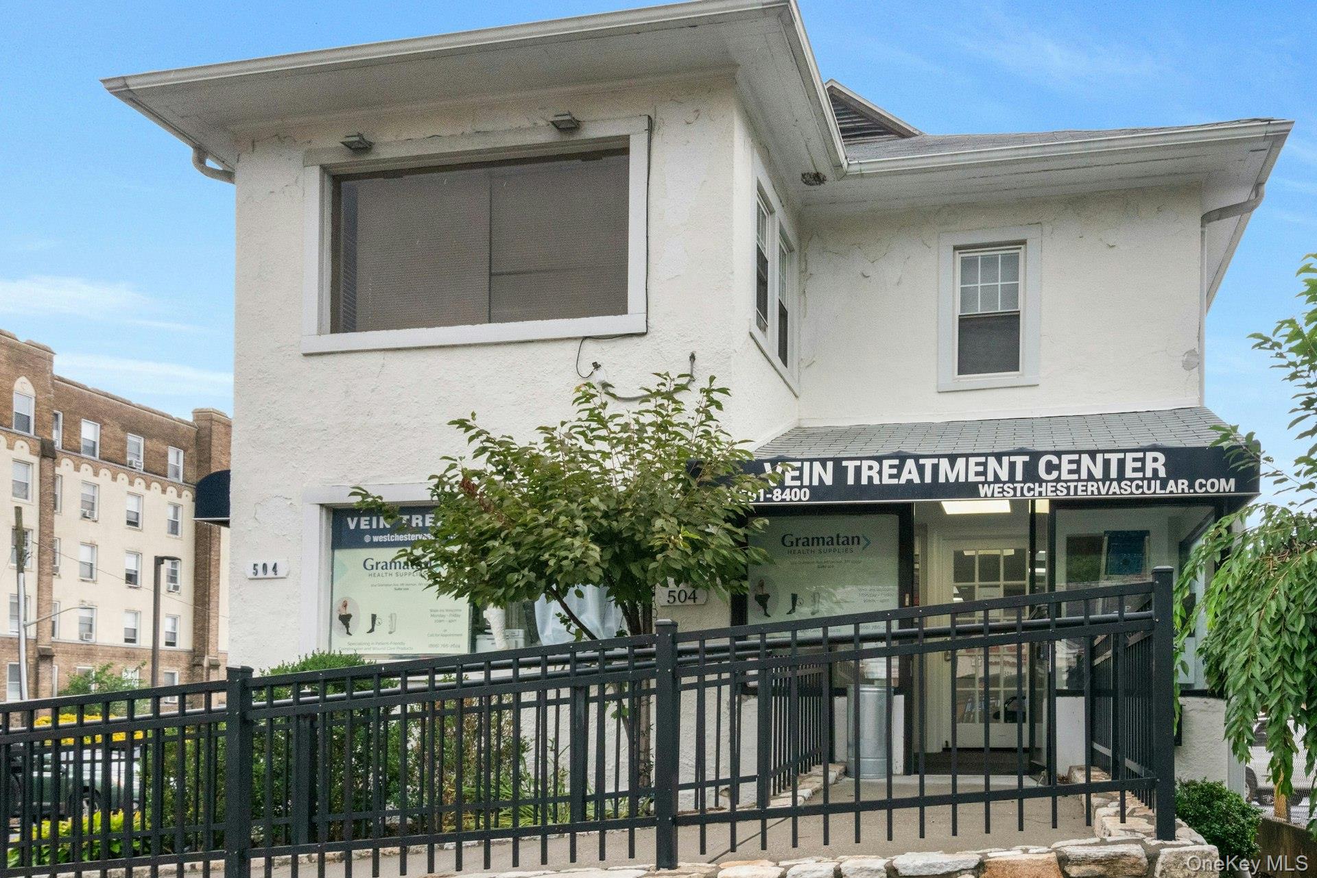 Wonderful opportunity to lease built-out 1800esf STOREFRONT/2nd Floor...