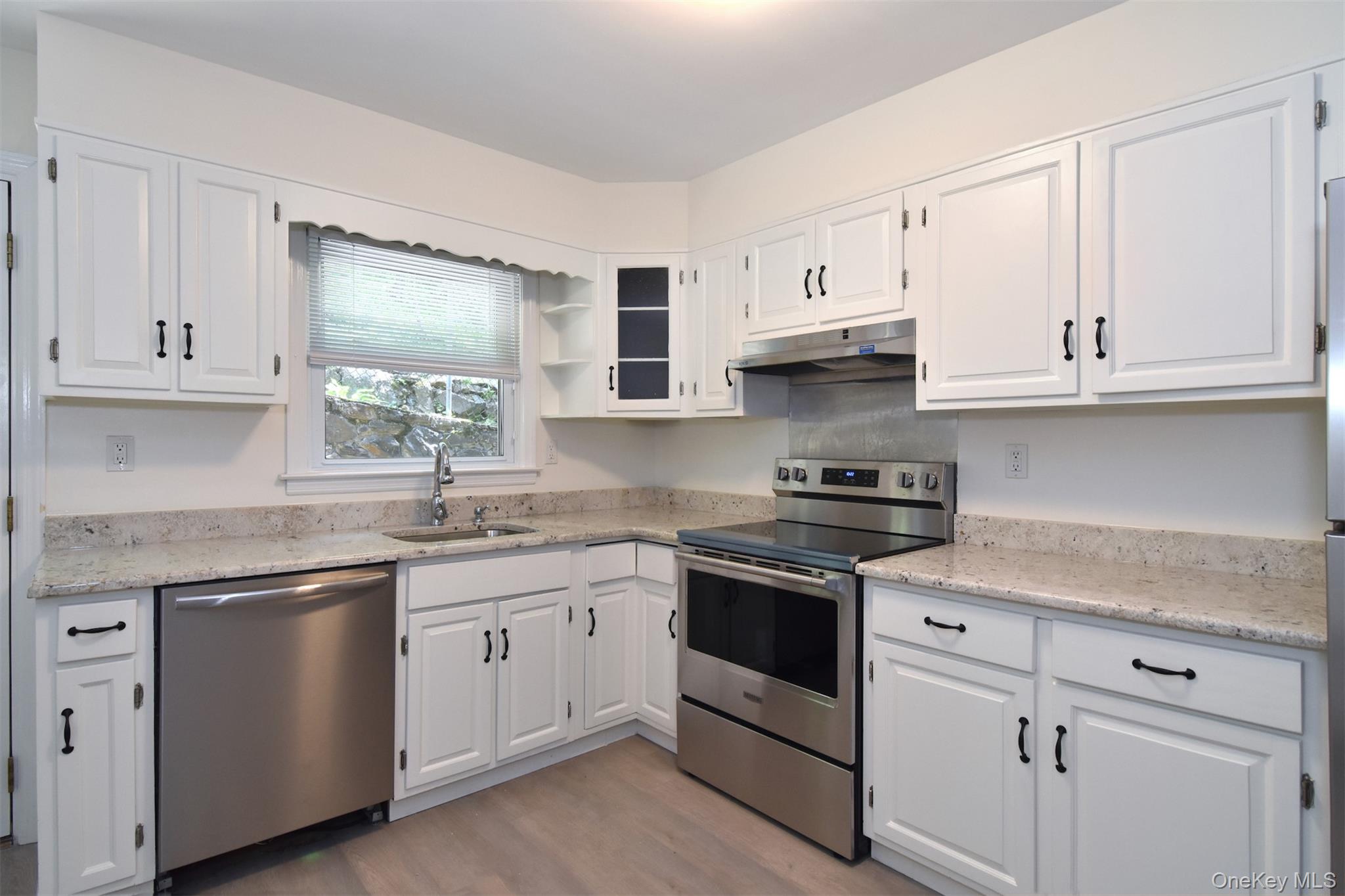 Photo 7 of this property