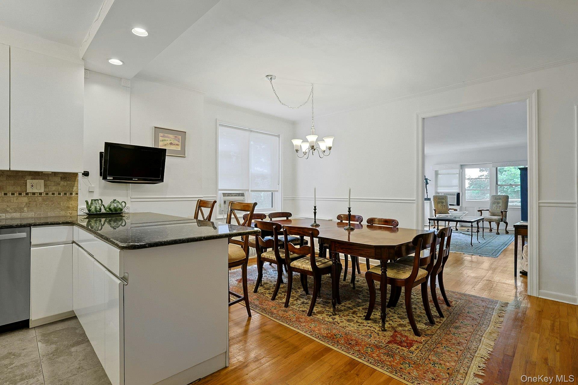 Photo 4 of this property