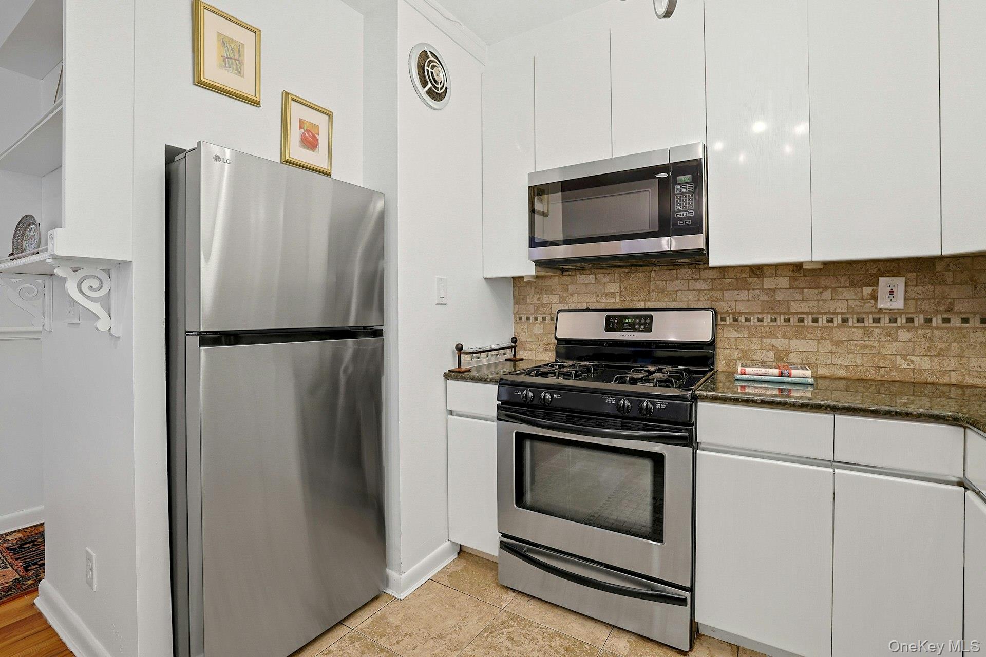 Photo 7 of this property