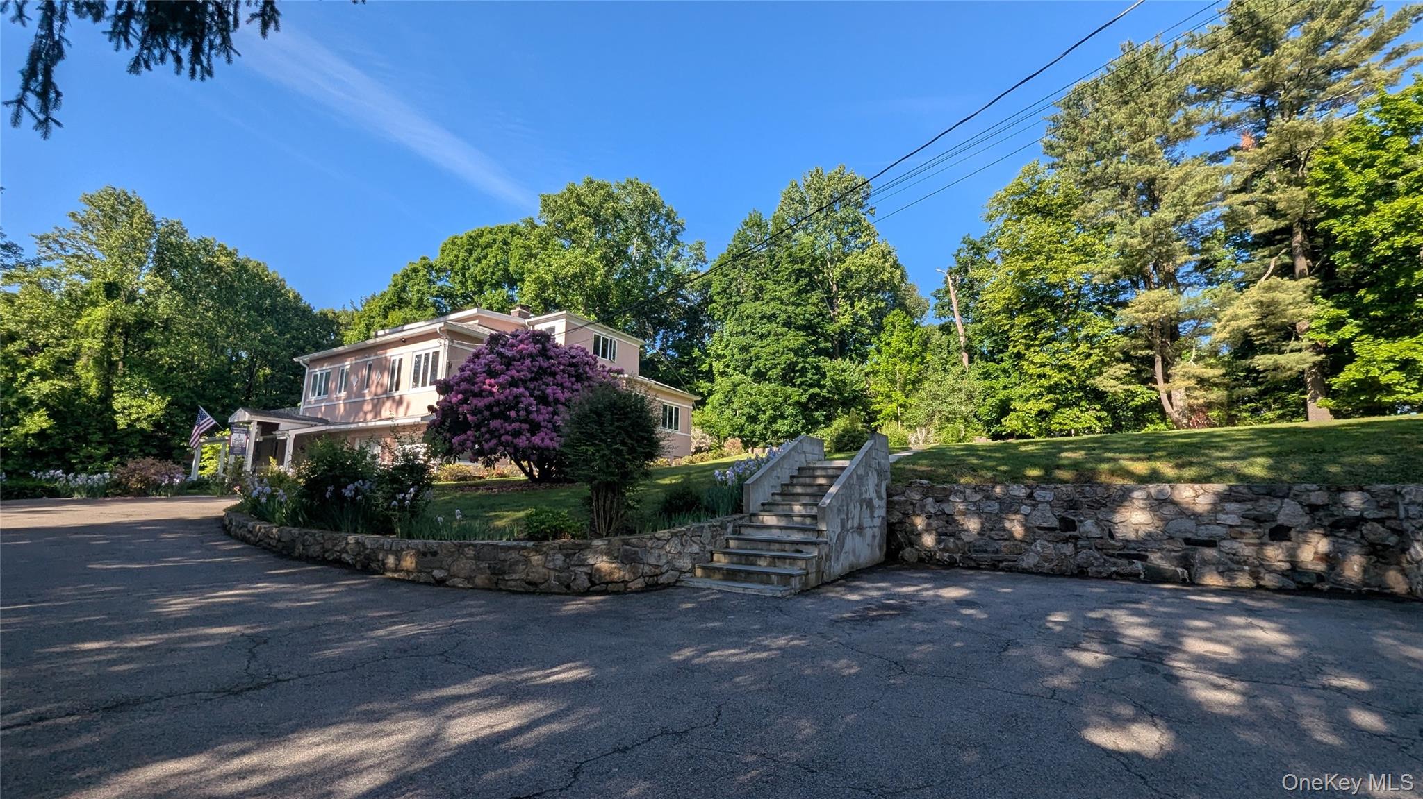 Photo 4 of this property