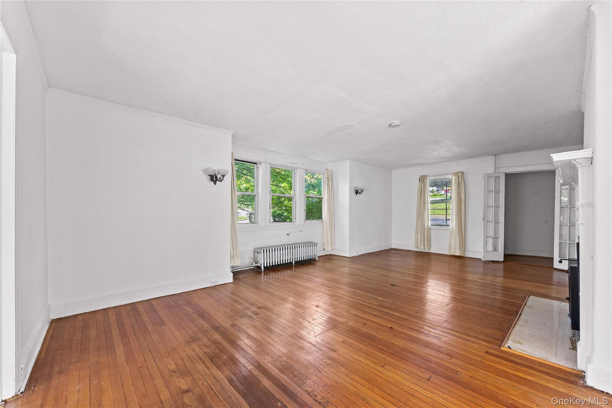 Photo 3 of this property
