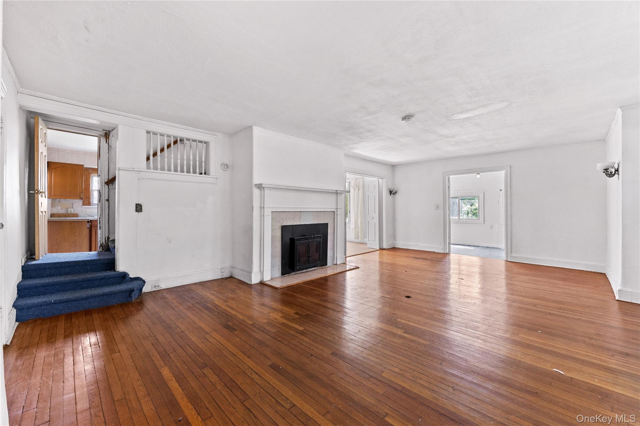 Photo 4 of this property